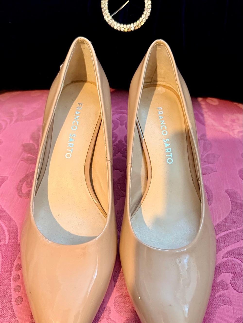 Franco Sarto Nude Patent Pointed-Toe kitten heel ! Size 6